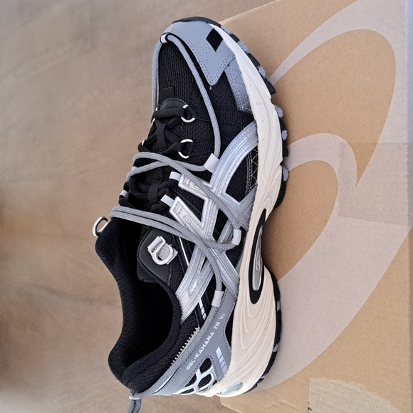 ASICS Gel Kahana TR V2 - Color: Black Silver - Size: 10-Women / 8-Men - Picture 1 of 9